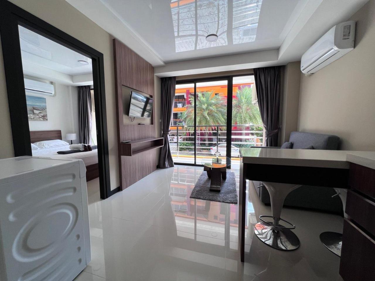 Naiharn Pearl Condo Hotel By Villacarte Nai Harn الغرفة الصورة